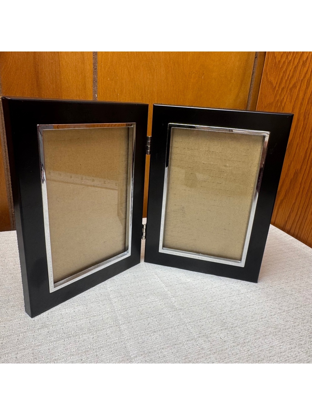 Black Hinged Double 4x6 Picture Frame Silver Trim Folding Photo Frame